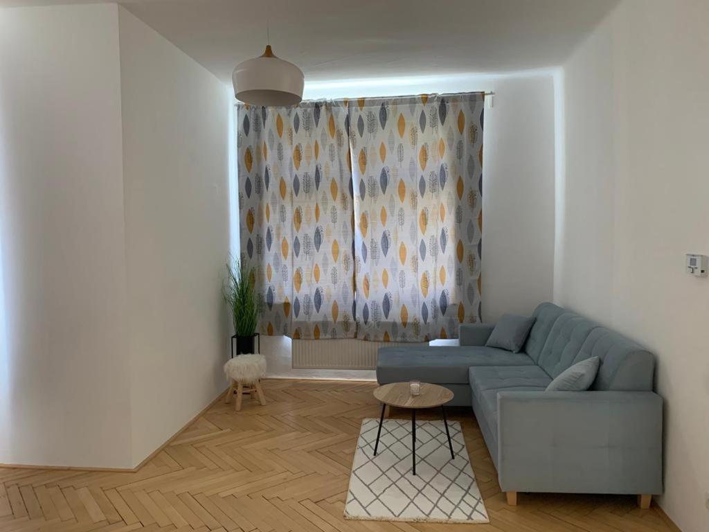 Wine Apartments Hradec Centre Hradec Králové Esterno foto
